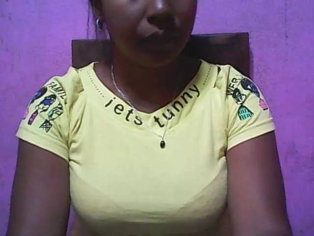 Offline Lionchica on BongaCams