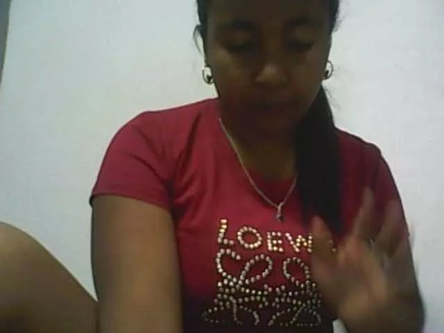 Offline Lionchica on BongaCams