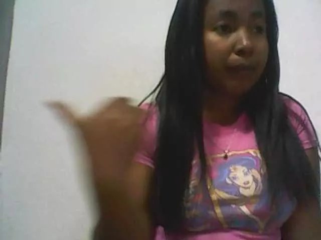 Offline Lionchica on BongaCams