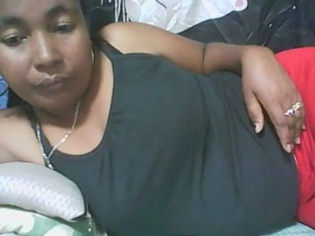 Offline Lionchica on BongaCams