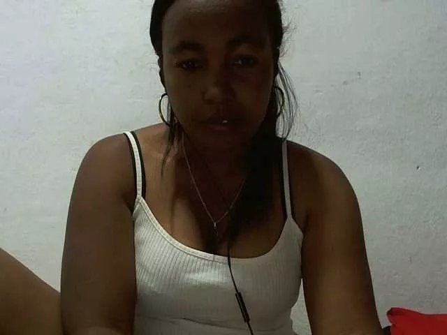 Offline Lionchica on BongaCams