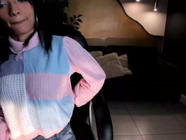 Offline LisaFlowers on BongaCams