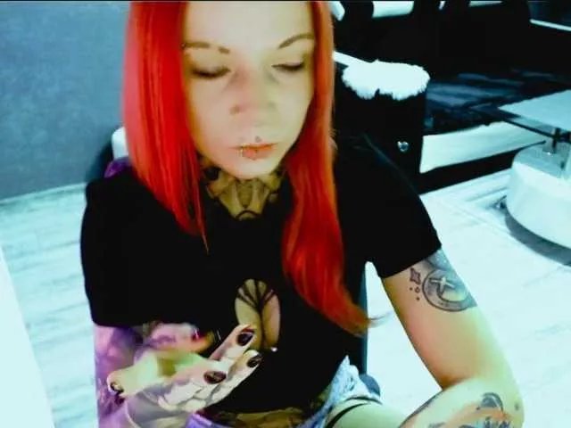 Offline LisaModel on BongaCams