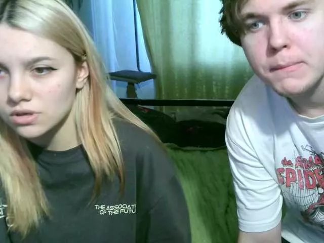 Freechat lissazmark2 on BongaCams