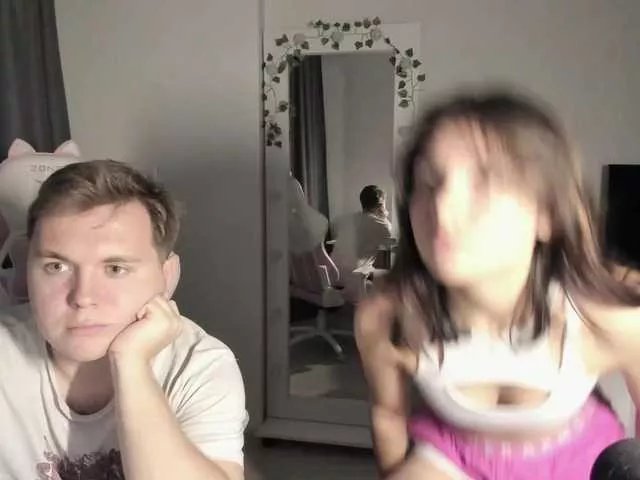 Freechat lissazmark2 on BongaCams