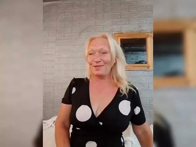 Offline LizSage on BongaCams