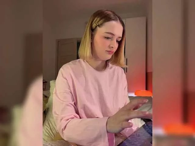 Offline mandarinkaa on BongaCams