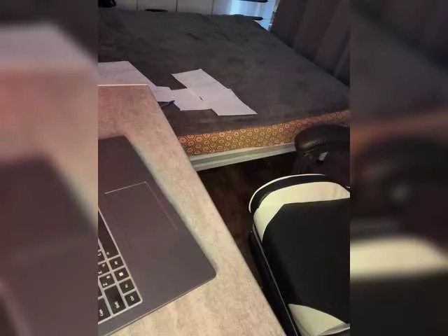 Offline Margo77-1 on BongaCams