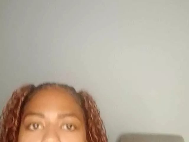 Offline MeganMass on BongaCams