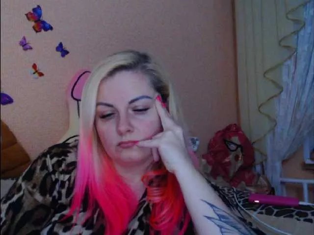 Offline melek-7250 on BongaCams