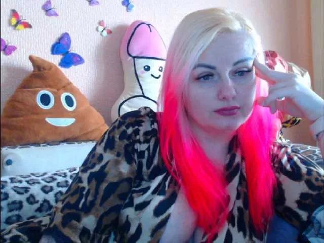 Offline melek-7250 on BongaCams