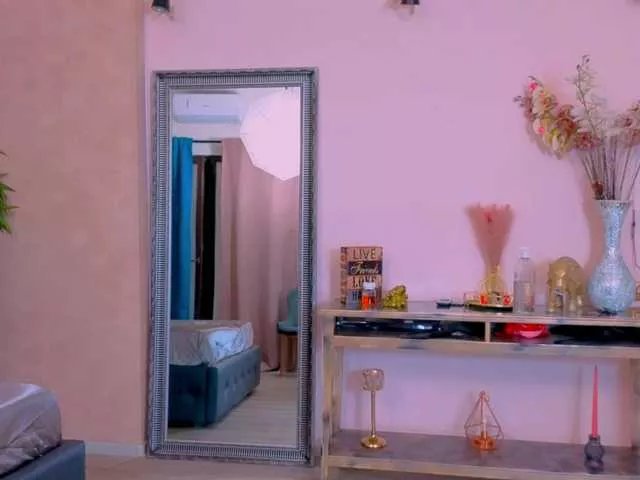 Freechat MichelleReys on BongaCams