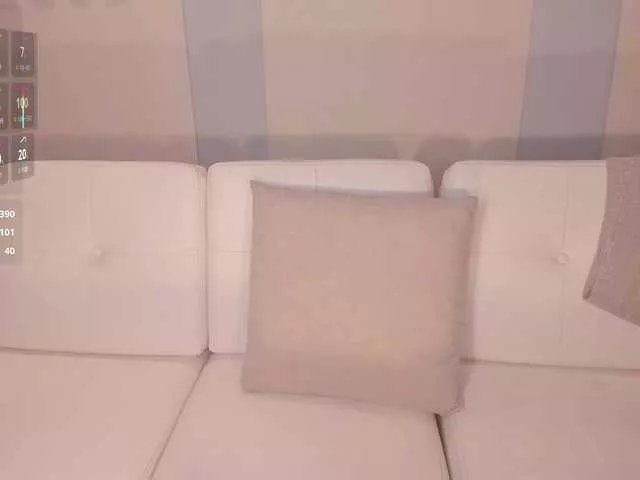 Offline MilaLawrence on BongaCams