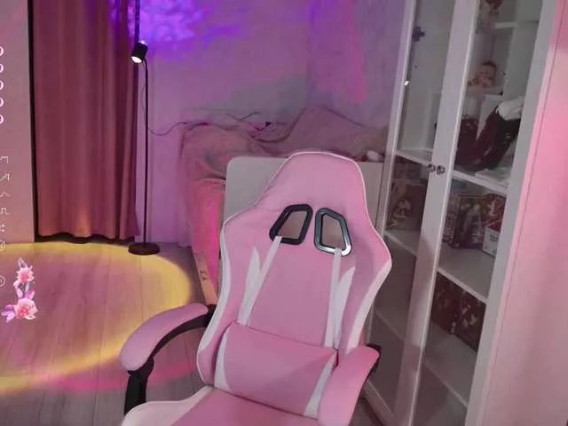 Offline MiraJade on BongaCams