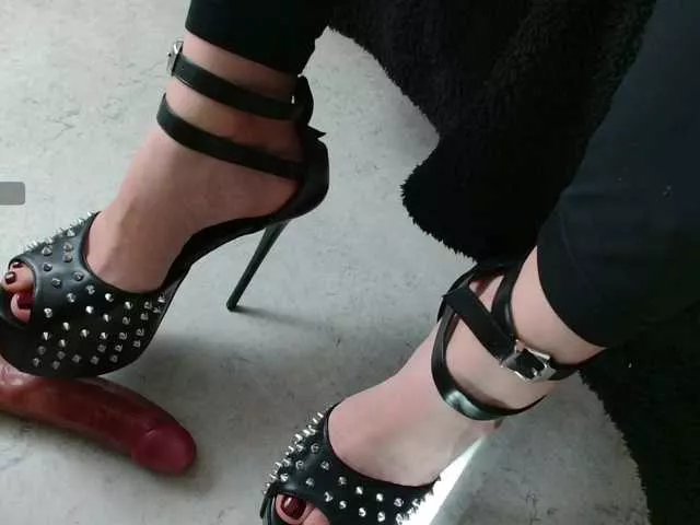 Offline MistressAngelina888 on BongaCams