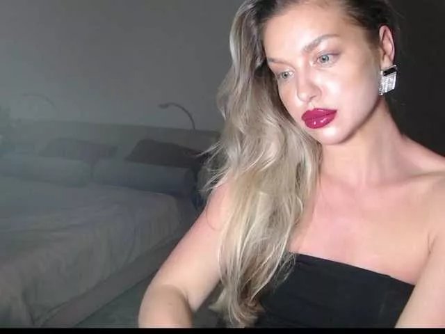 Offline MistressX555 on BongaCams