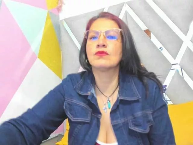 Offline Mulansexy01 on BongaCams