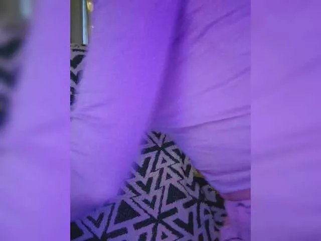 Freechat MyLittlegi on BongaCams