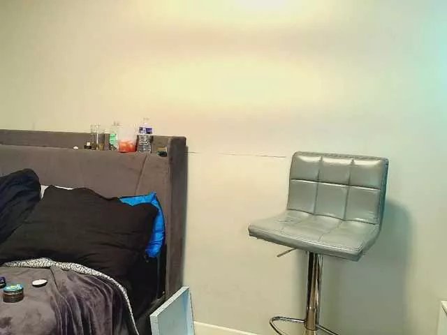 Freechat Naomiruty on BongaCams