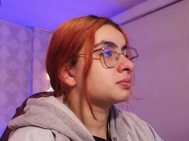Offline Naomy-tay1 on BongaCams