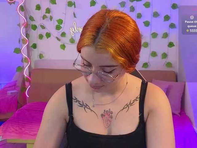 Offline Naomy-tay1 on BongaCams