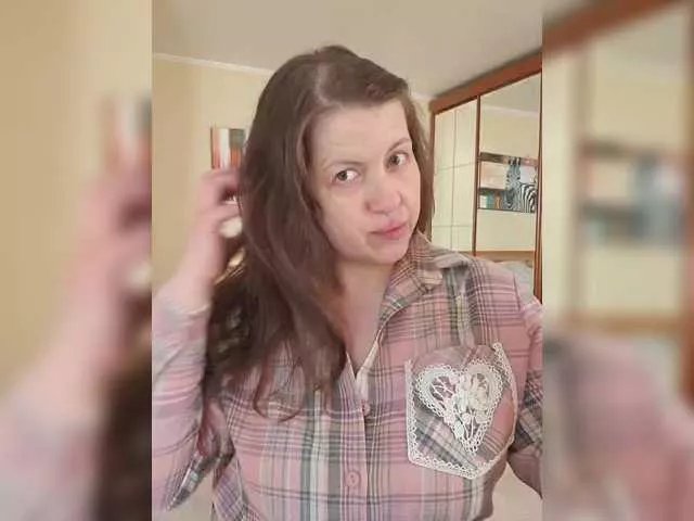 Offline nimfastar77 on BongaCams
