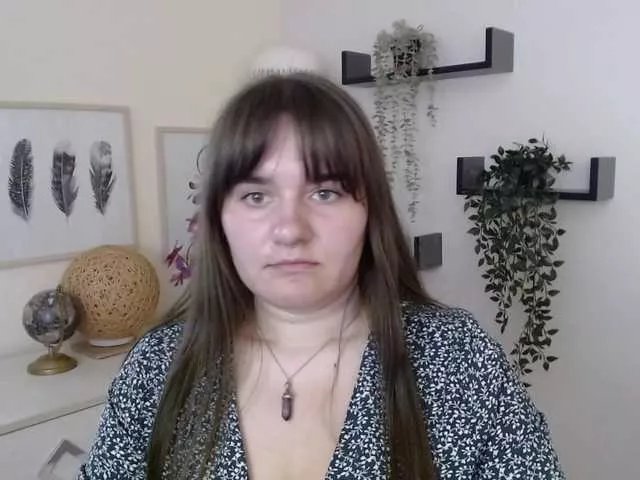 Offline perfectJulie on BongaCams