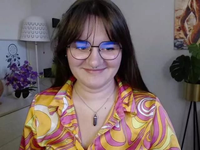 Offline perfectJulie on BongaCams