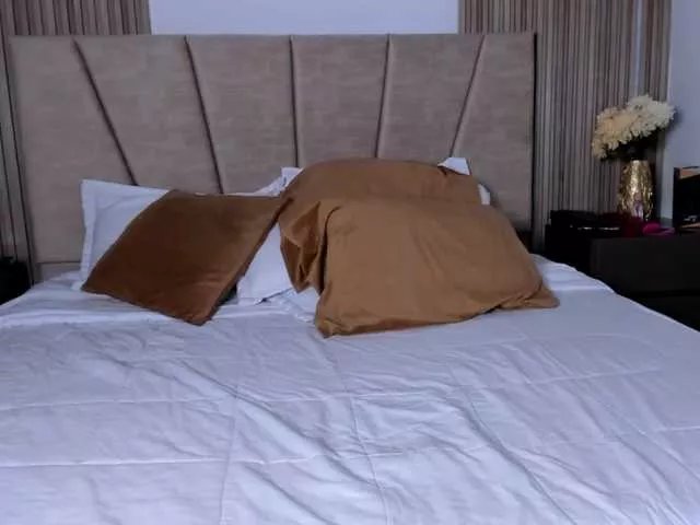 Offline RachellJamess on BongaCams