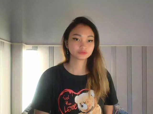 Offline RozyBlack on BongaCams