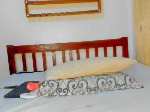 Offline Sam9338 on BongaCams