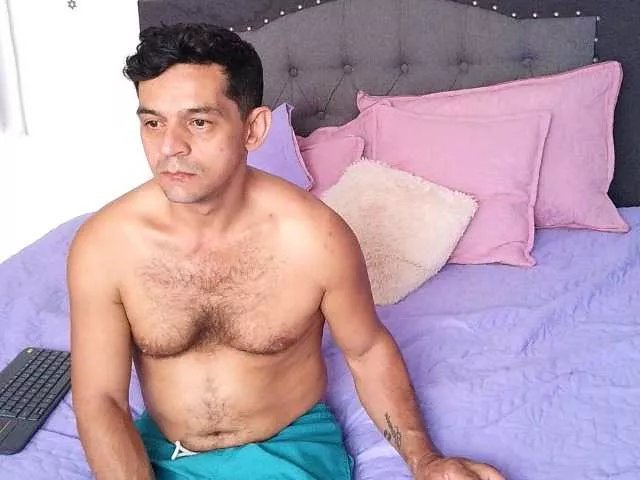 Offline Sharit-Latina on BongaCams