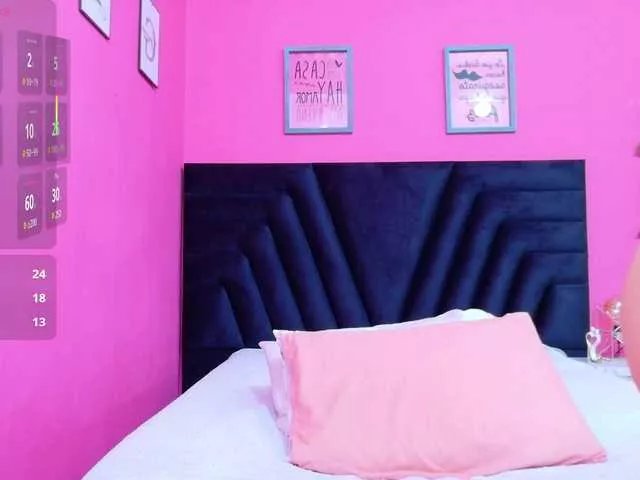 Freechat skinnyandcute on BongaCams