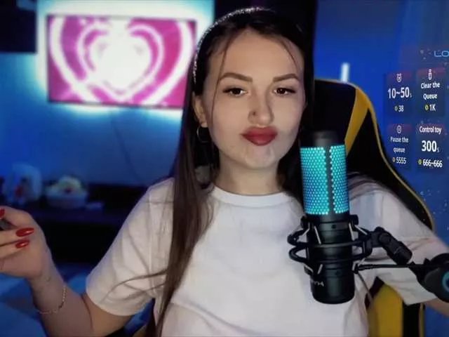 Offline Supergirl7771 on BongaCams