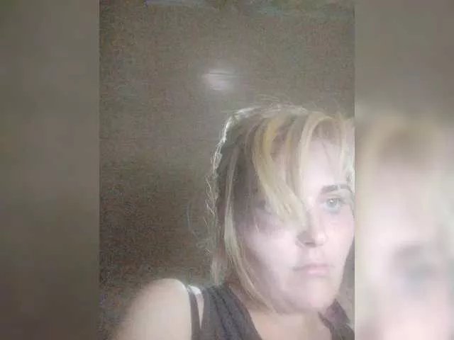 Offline Vika1zvezda on BongaCams