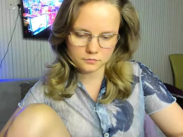 Offline WebSamkaa on BongaCams