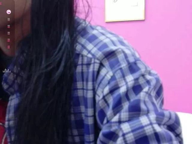 Freechat yourcuteneighbourr on BongaCams