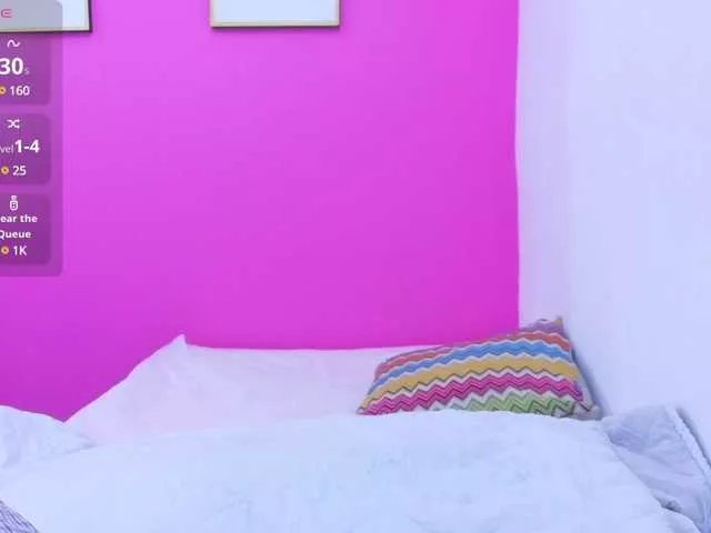 Freechat yourcuteneighbourr on BongaCams