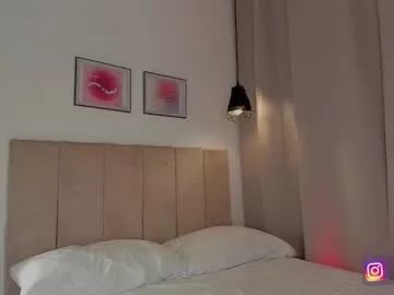 _e_m_m_a_1 on Chaturbate 