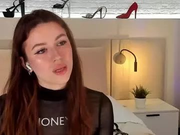 Away _emiliaa_ on Chaturbate