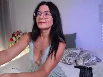 Freechat adelina_shine on Chaturbate