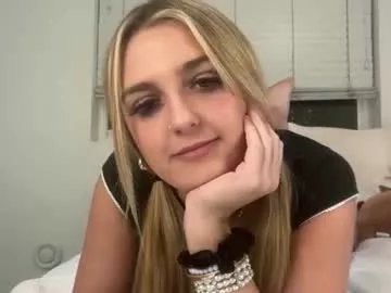 Freechat alyssastonee on Chaturbate