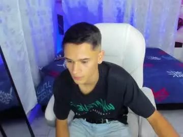 Freechat aron_boyy on Chaturbate