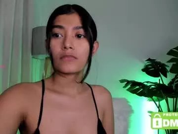 Freechat ashllovee_ on Chaturbate