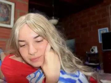 Freechat camii19y on Chaturbate