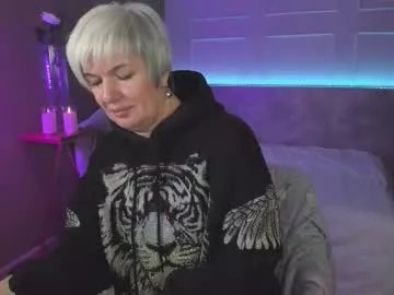 Freechat carmensoft on Chaturbate