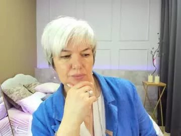 Freechat carmensoft on Chaturbate