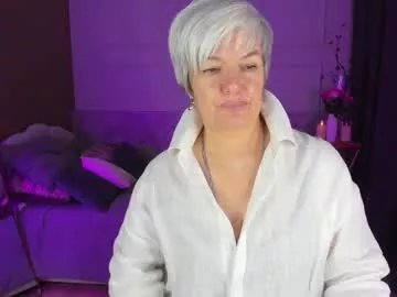 Freechat carmensoft on Chaturbate