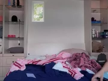 Freechat chloeros3e on Chaturbate