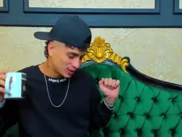 Freechat chrismckay_ on Chaturbate